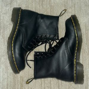 doc marten 1460 boot size 7